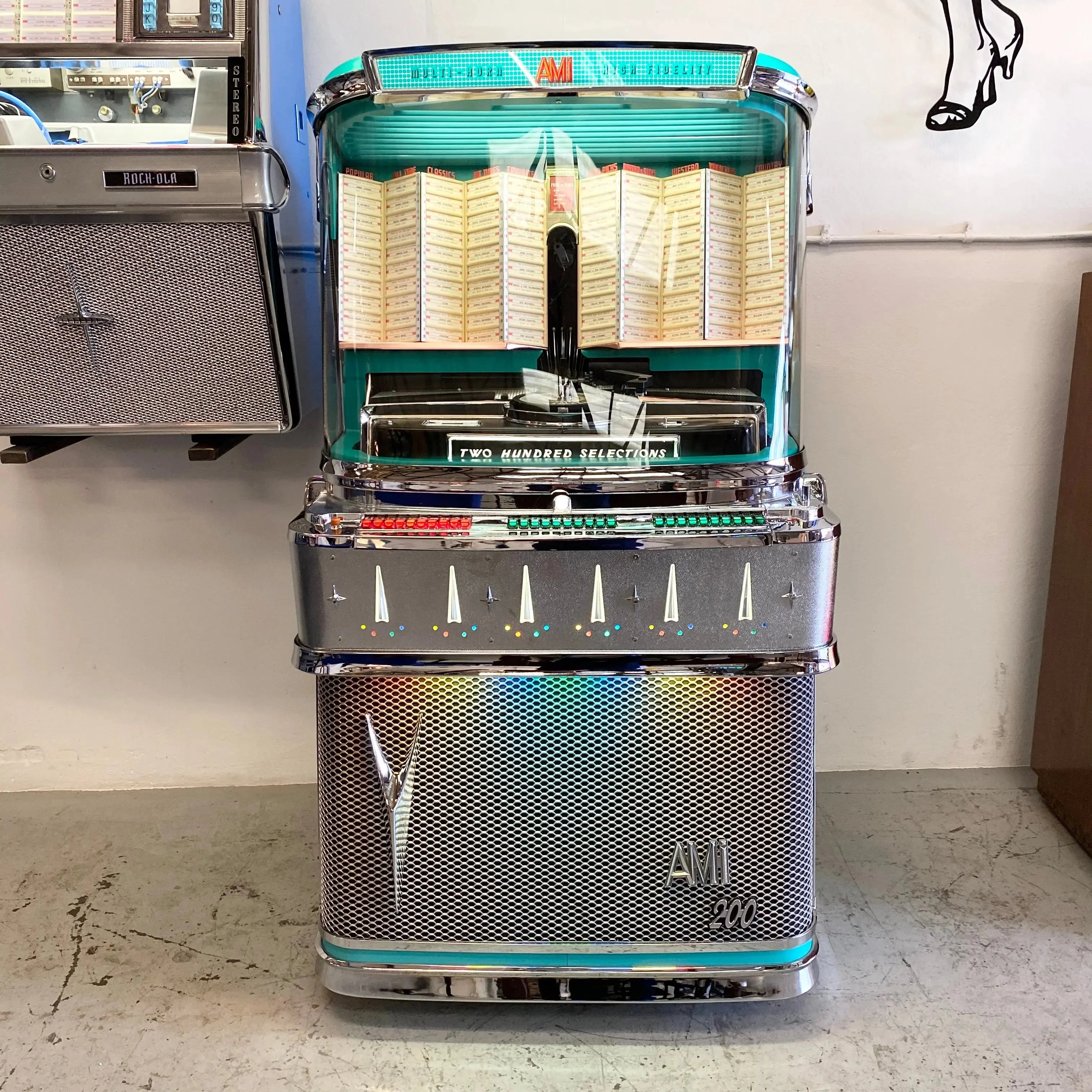1958 AMI I 200 Vinyl Jukebox with Spearmint Trim - Image 3