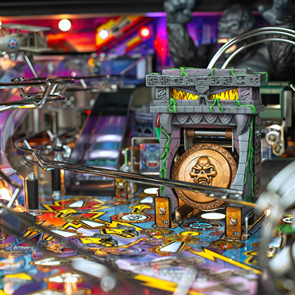 2025 King Kong: Myth of Terror Island Premium Pinball by Stern - Image 23