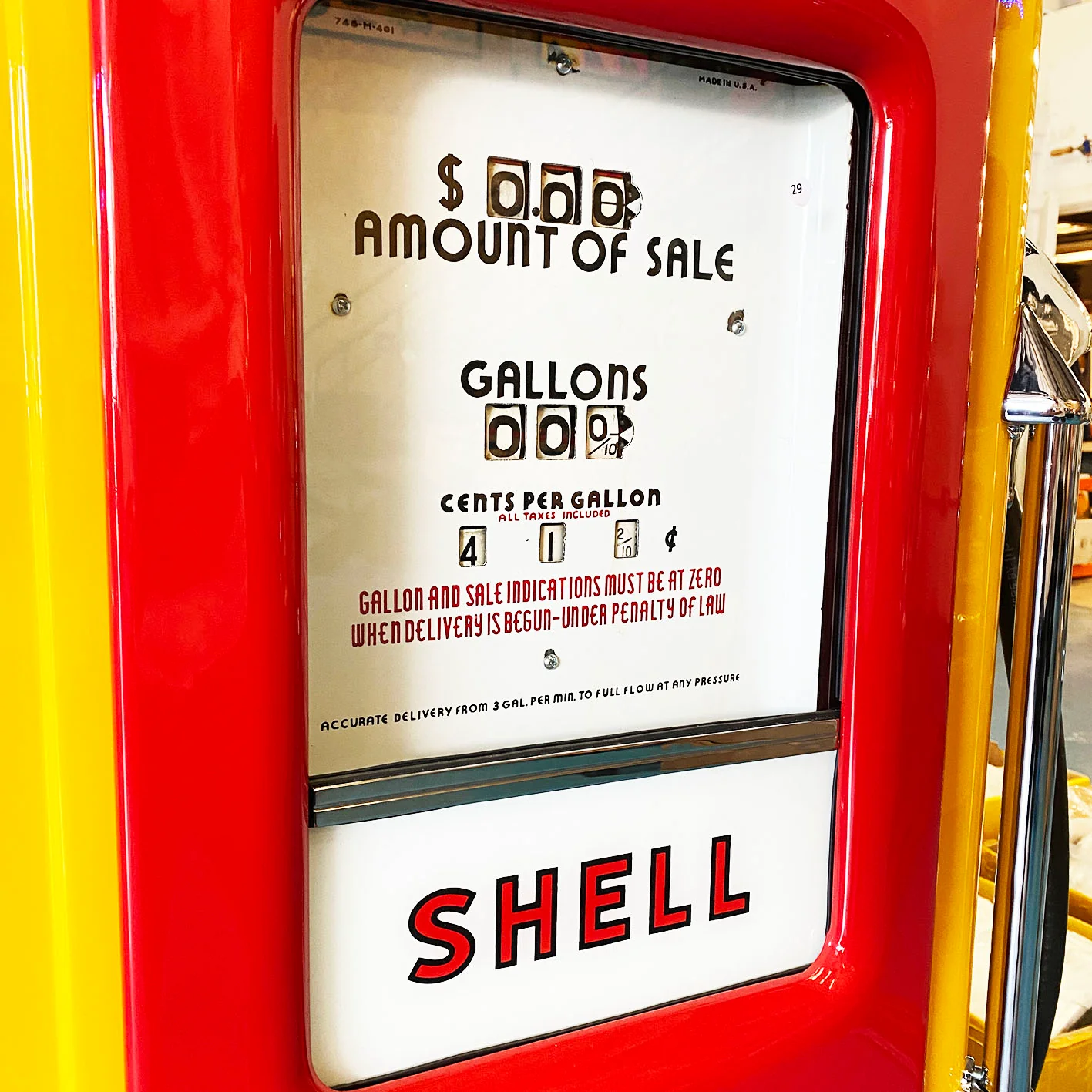 Bennett 766 Shell Vintage Gas Pump - Image 4