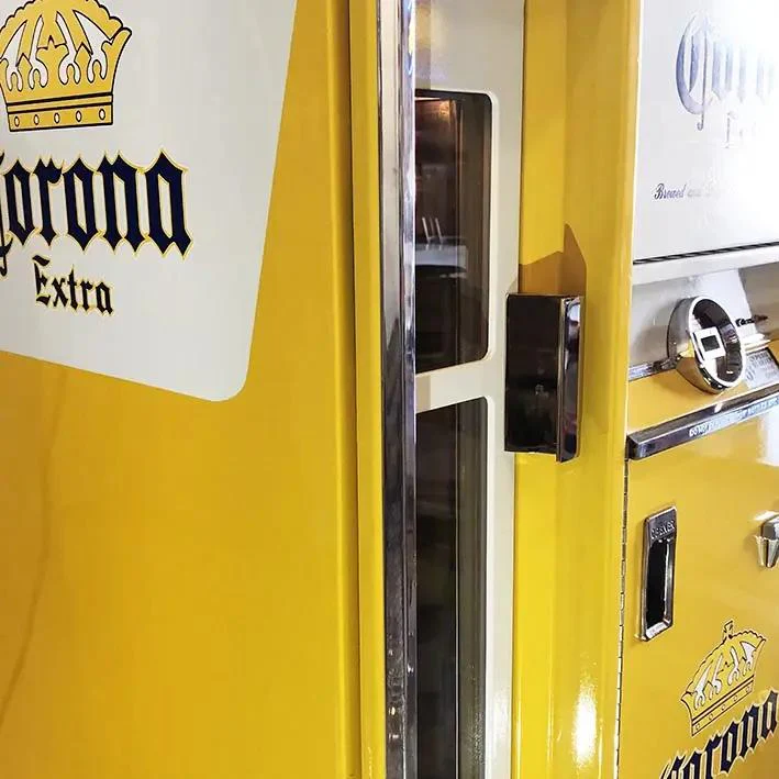 1960s Corona Beer Vending Machine - Image 2