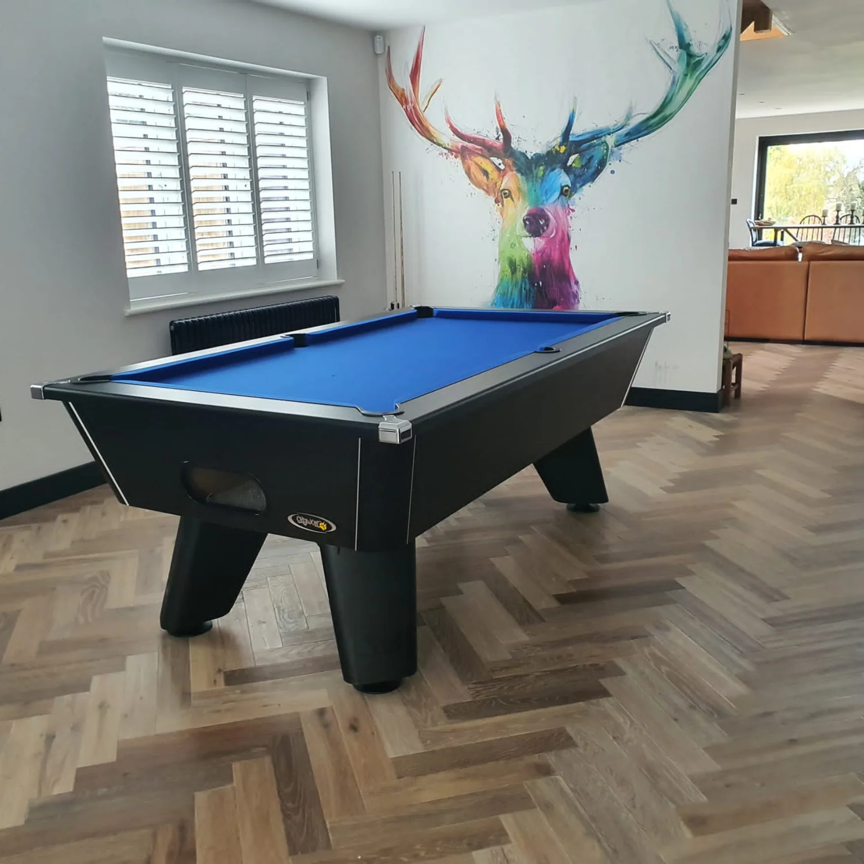 Cry Wolf English Pool Table - Image 2