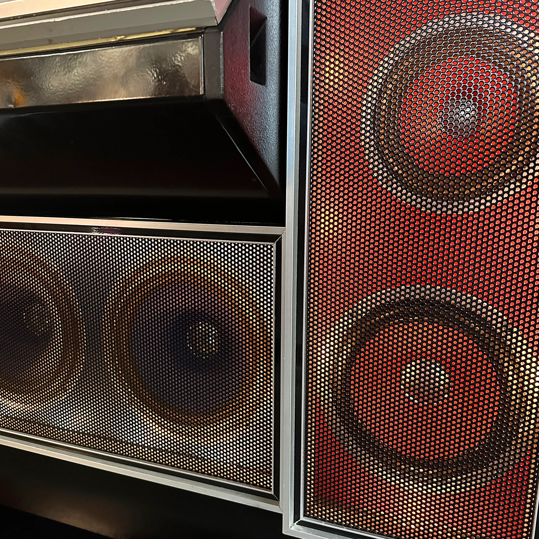 1980's NSM 240i Vinyl Jukebox - Image 3