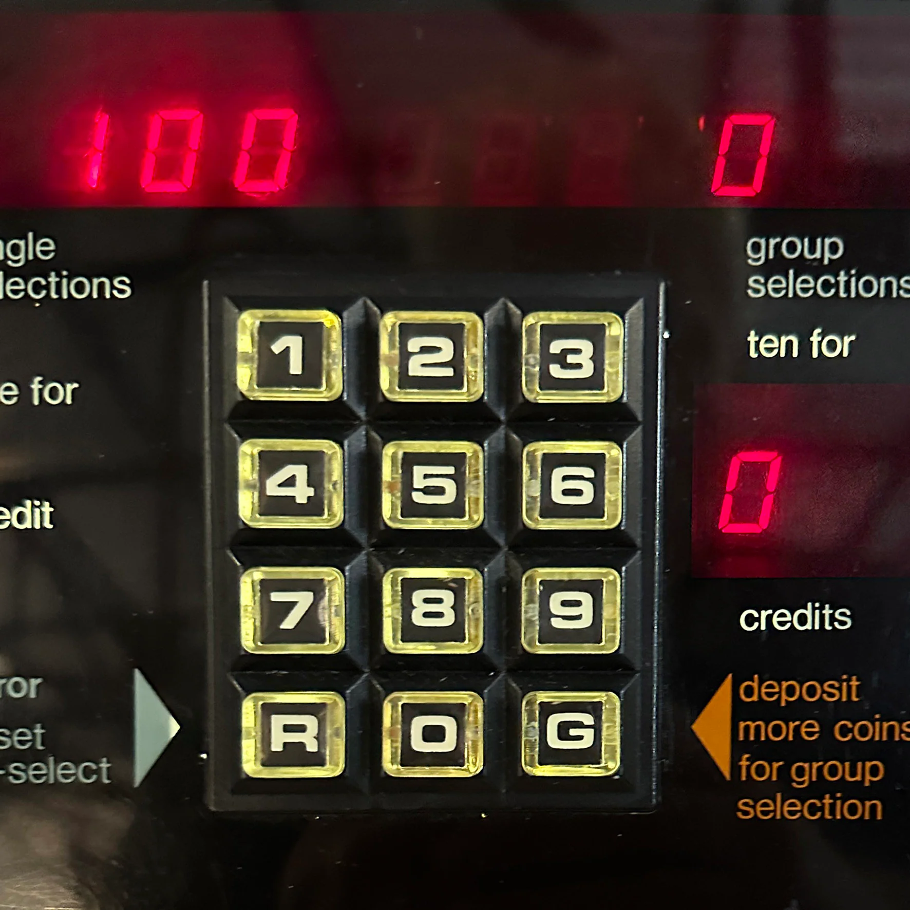 1980's NSM 240i Vinyl Jukebox - Image 6