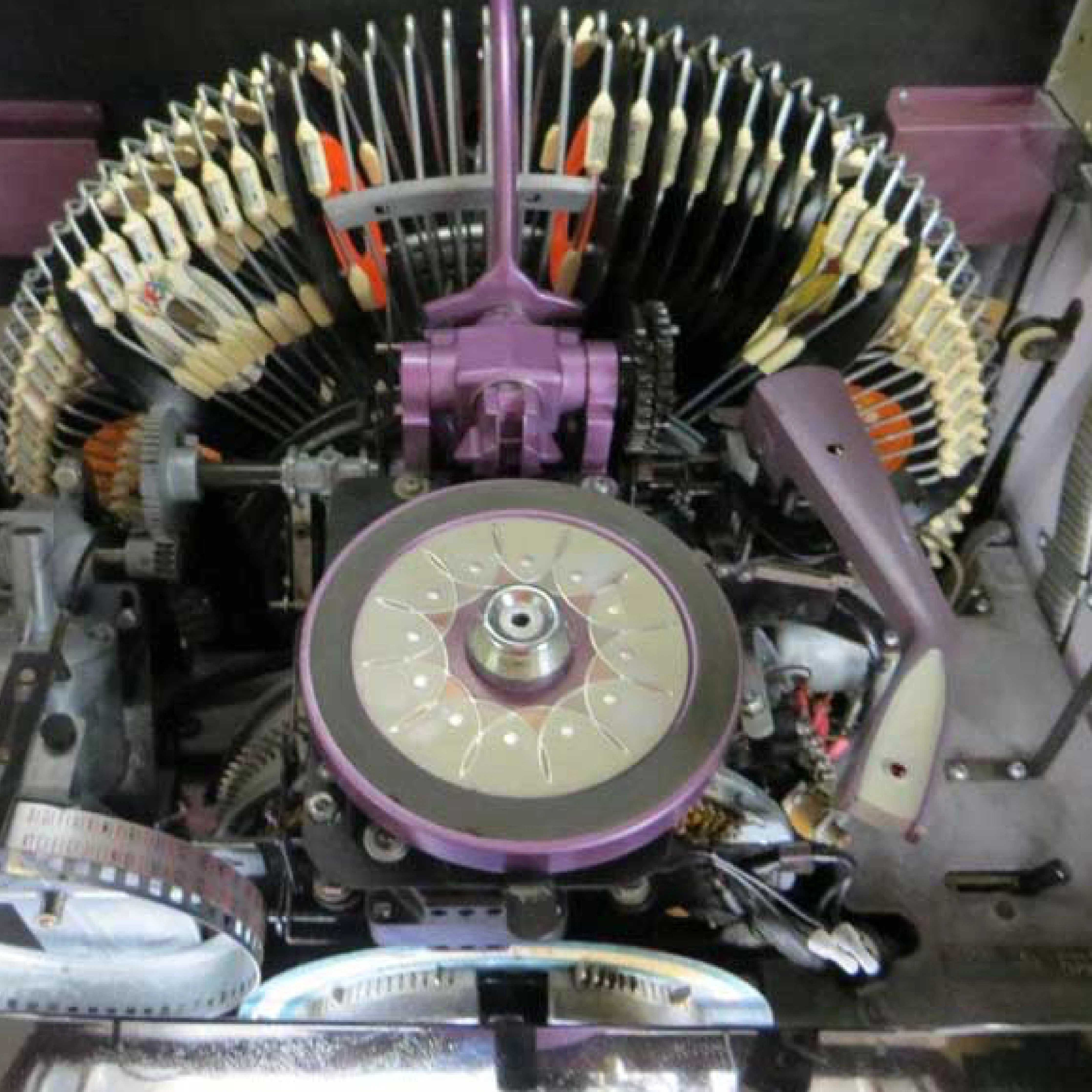 1962 Rock-Ola Empress 1497 Vinyl Jukebox - 200 Selections - Image 2