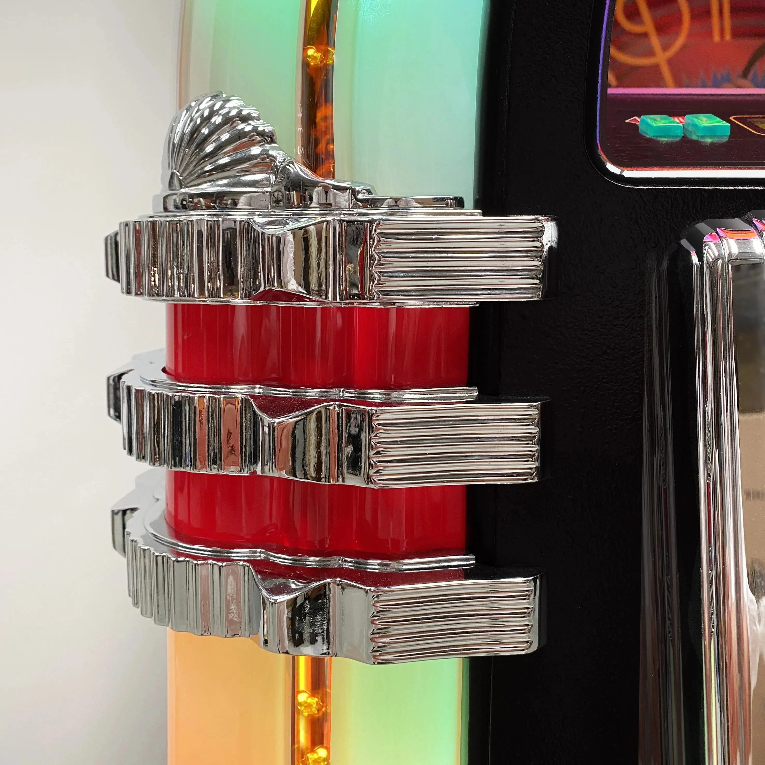 Rock-Ola Bubbler CD Jukebox in Gloss Black with Bluetooth - Image 11