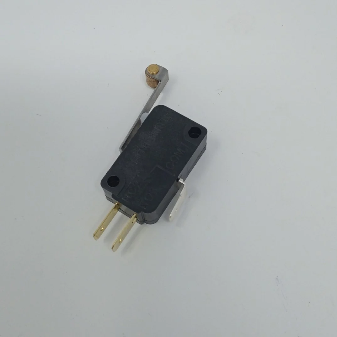 Snap Switch Enclosed SPDT - Image 2