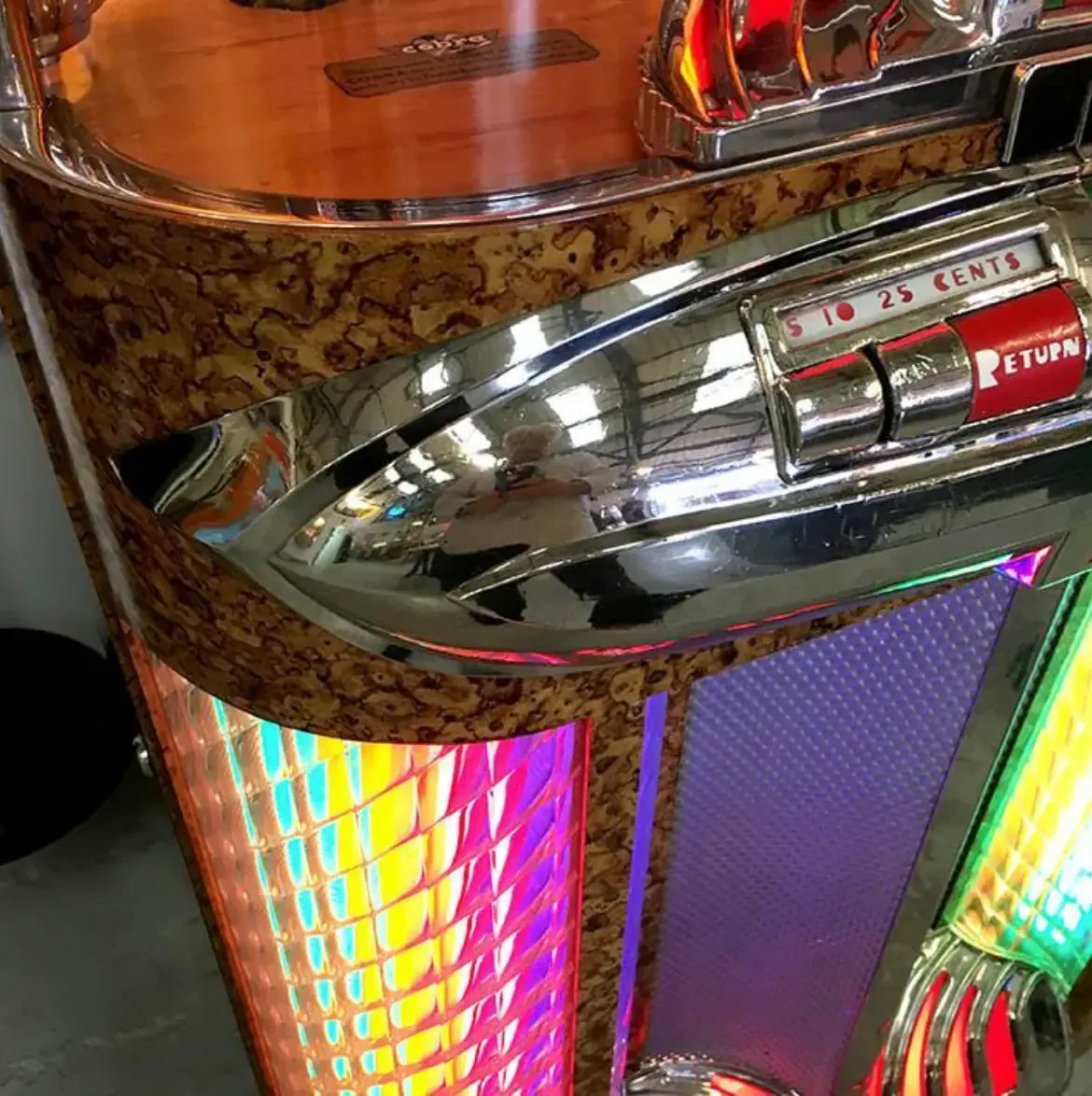 Original 1948 Wurlitzer 1100 Vinyl Jukebox - Image 21